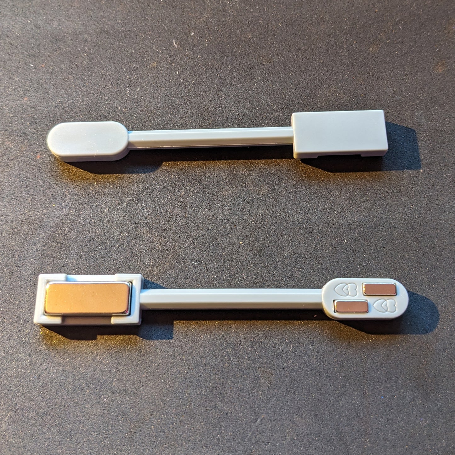 Nail Magnet - ZIGZAG - two way strong magnet