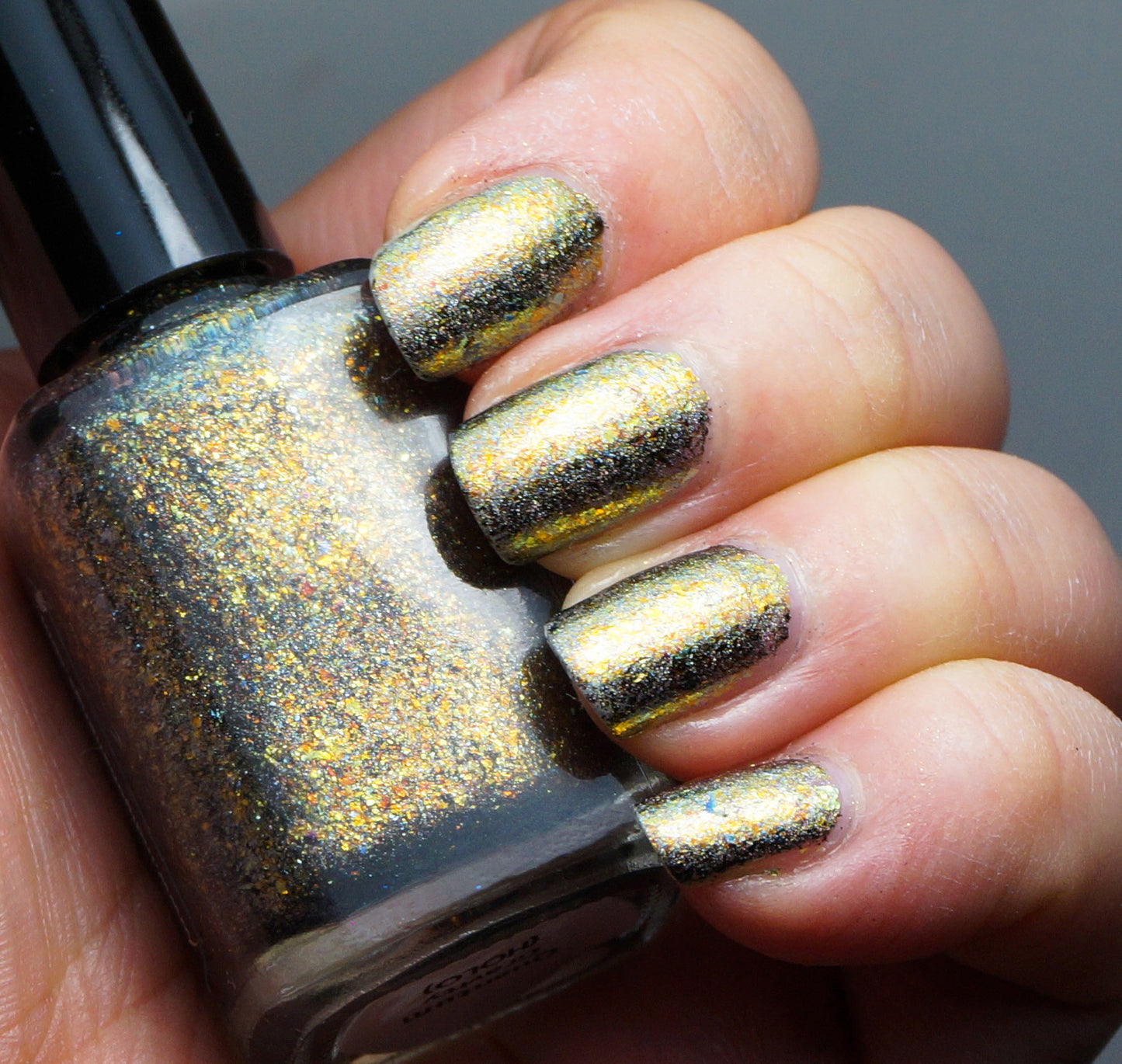 Quantum Gravity (HOLO) - gold chrome flakie linear holographic