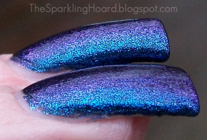 Shadow - blue/purple multichrome glass fleck