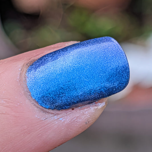 Blue Dream - blue multichrome holographic shimmer